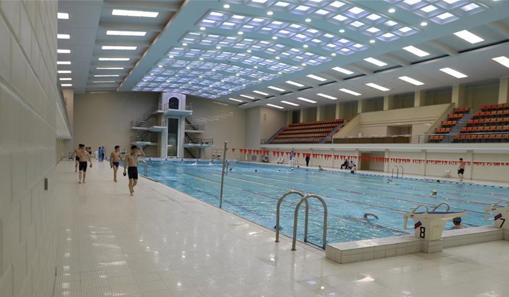 swimming pool lighting